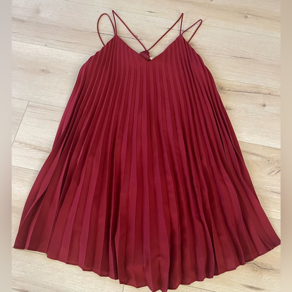[Urban Outfitters] Pleated Mini Dress Size M
